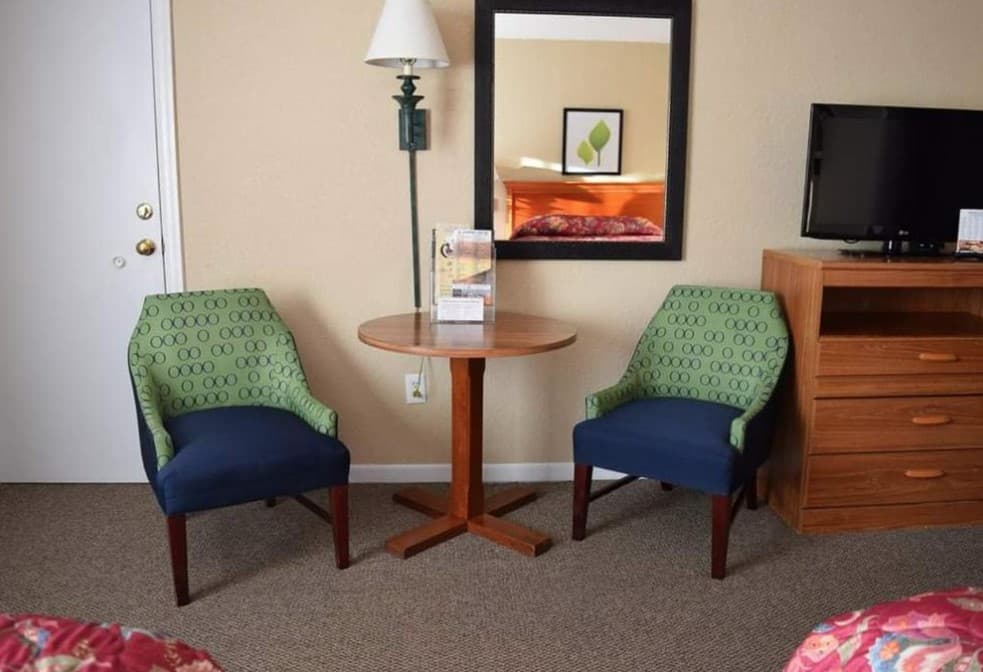 Mountain Aire Inn — photo 10 of 12